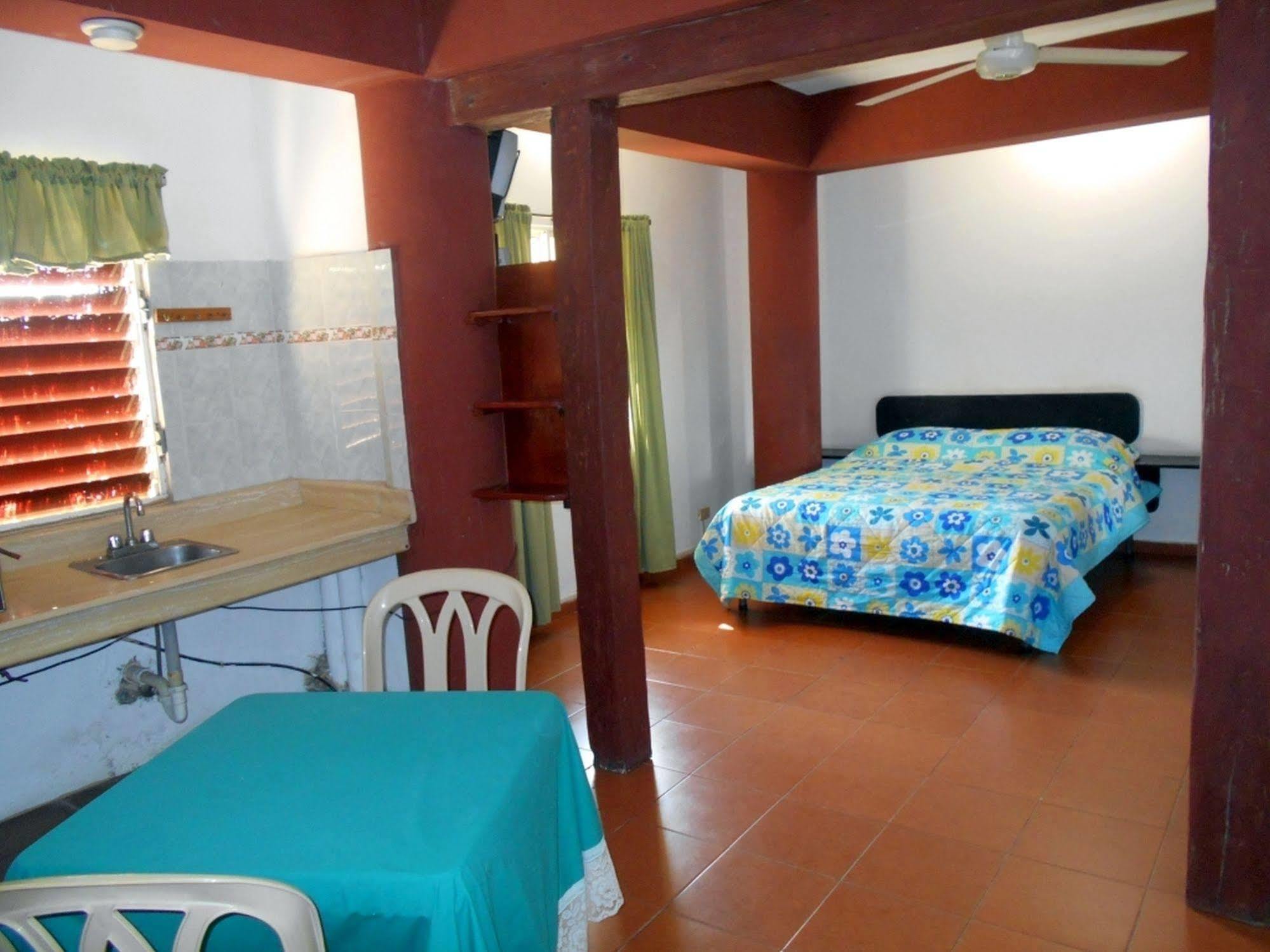 Hostal Condo-Parque Santo Domingo Eksteriør bilde