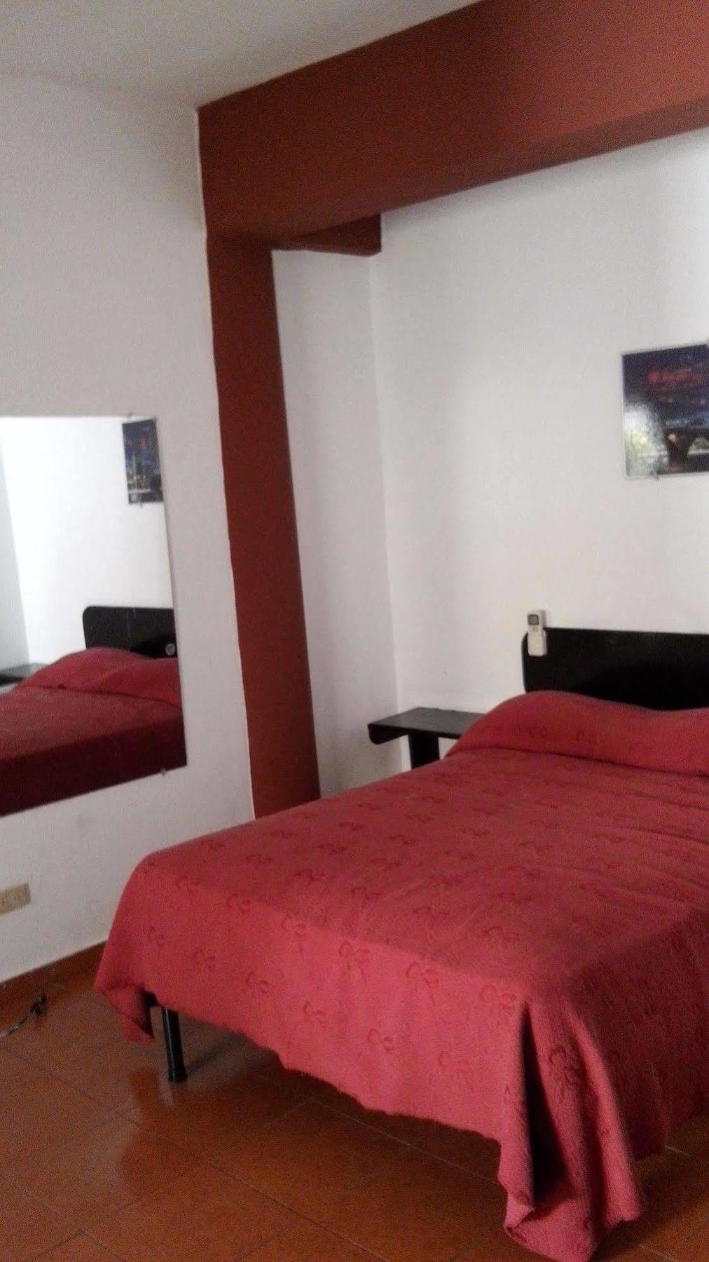 Hostal Condo-Parque Santo Domingo Eksteriør bilde